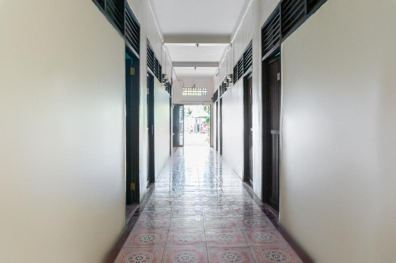 Oyo 3095 Semarapura Homestay Makassar Eksteriør billede