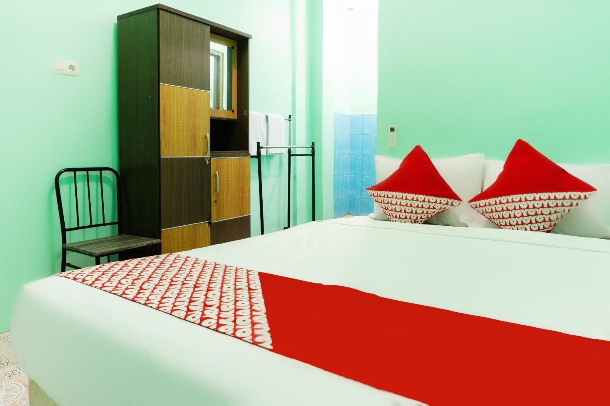 Oyo 3095 Semarapura Homestay Makassar Eksteriør billede
