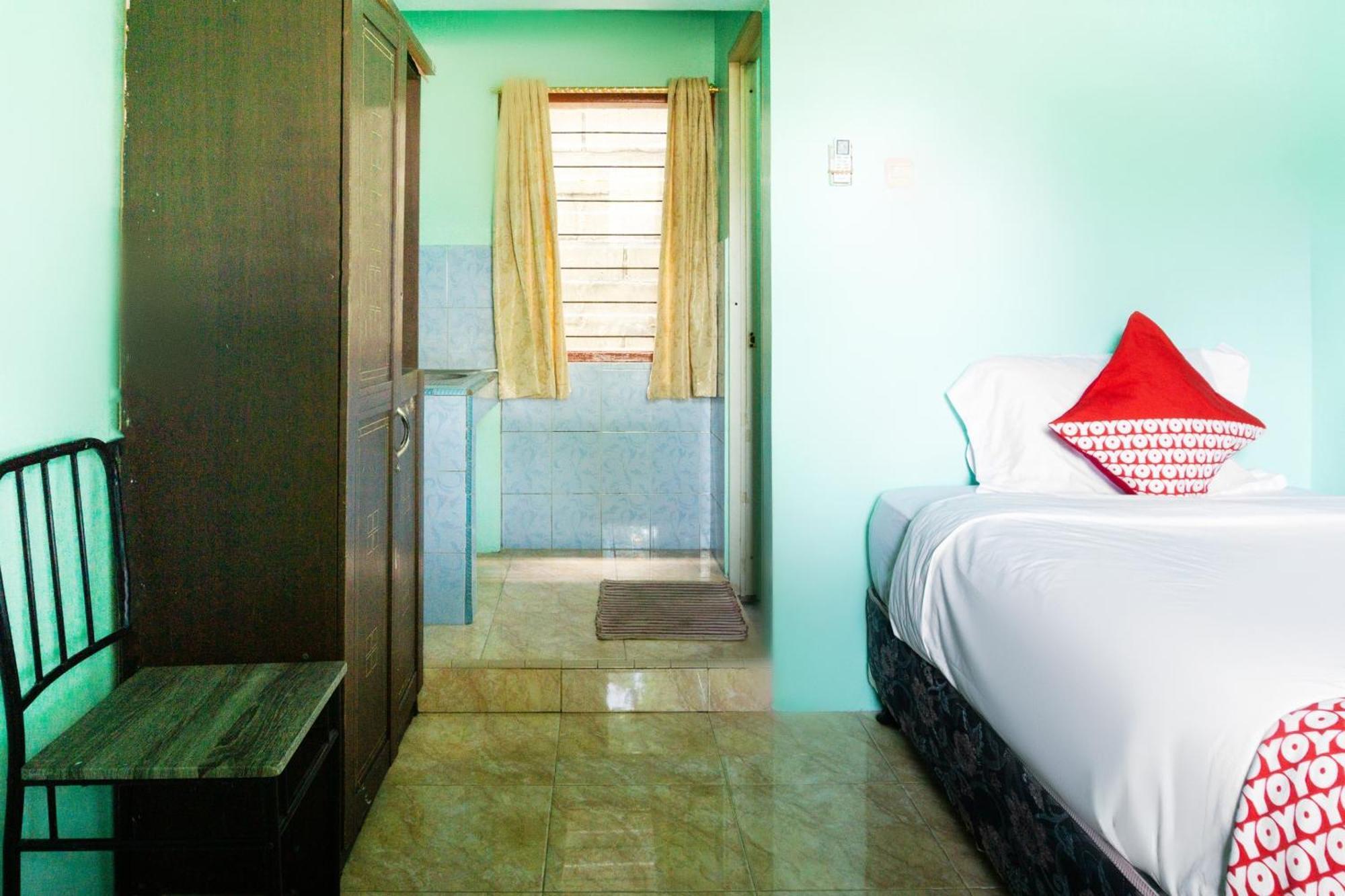 Oyo 3095 Semarapura Homestay Makassar Eksteriør billede